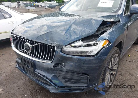 2022 Volvo Xc90 T5 Momentum 7 Passenger z USA, uszkodzony, nr VIN YV4102PK2N1783201